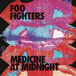 copertina FOO FIGHTERS Medicine At Midnight